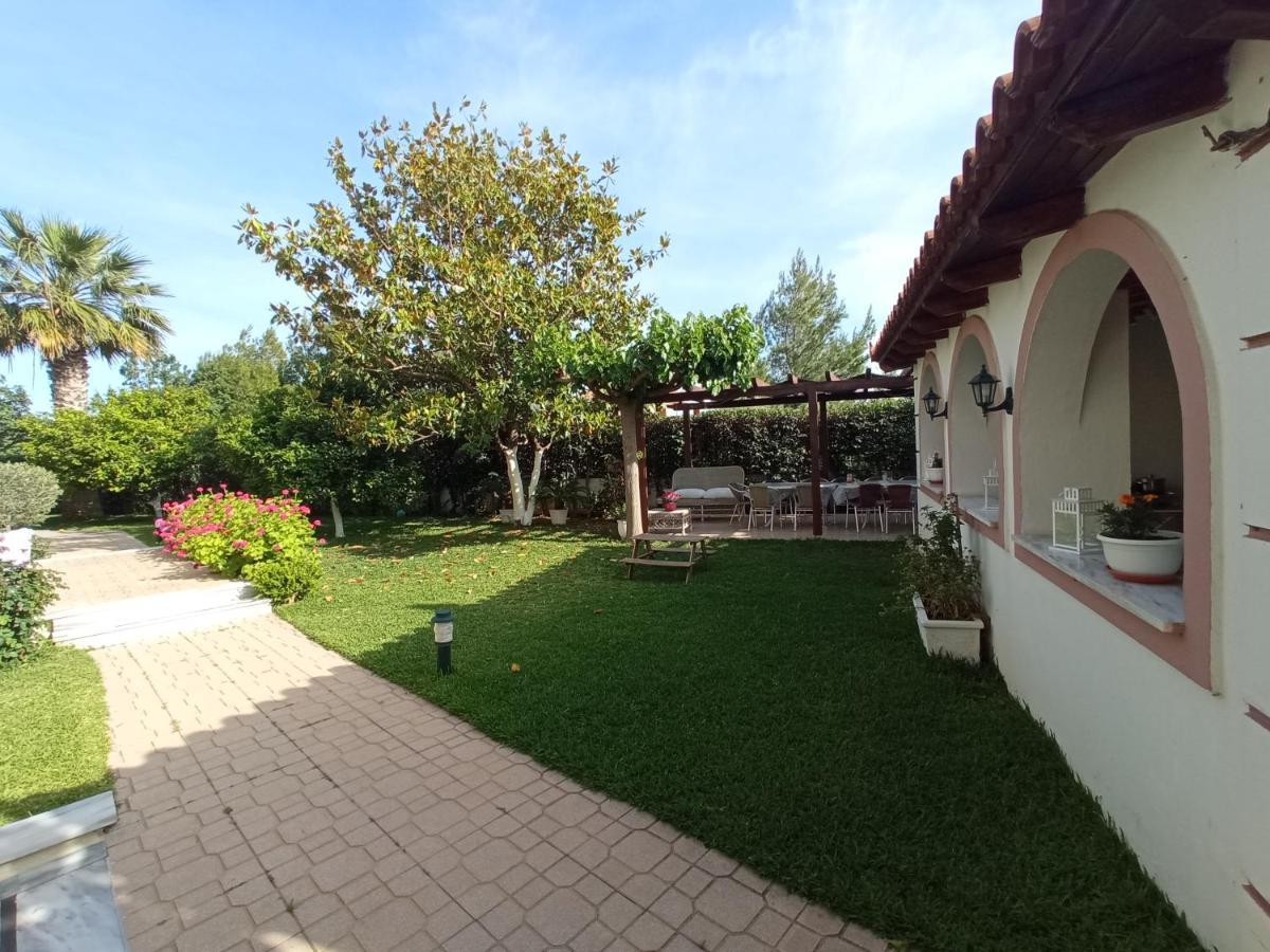 아르테미다 Flat With Garden Near Sea, Port And Airport 아파트 외부 사진